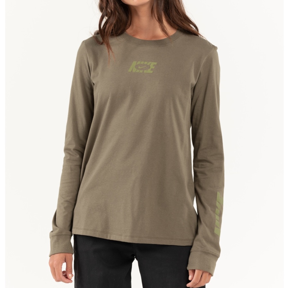 NIKE Sportswear Icon Womens Tee